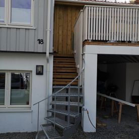 Fotografi av utendørs trappeoppgang